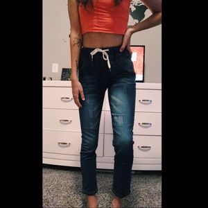 Drawstring mom jeans